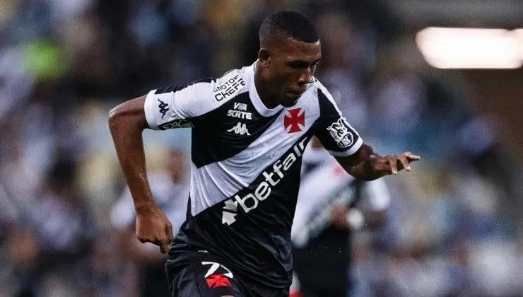 埃斯图皮尼 埃斯图皮尼