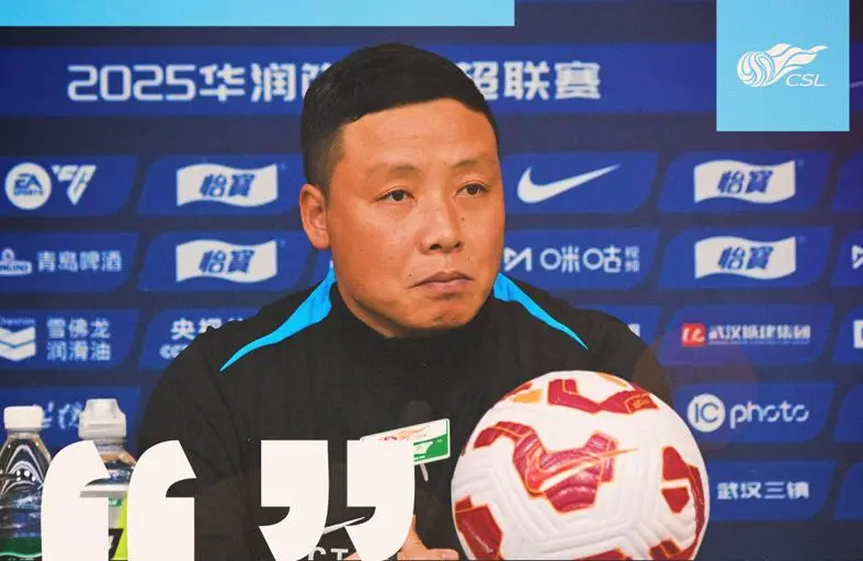 邓卓翔生日, 在我们剩余, AA